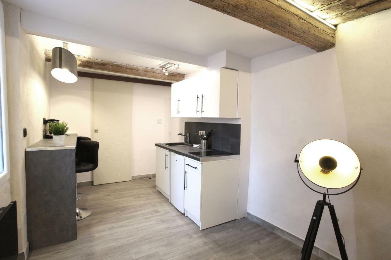 Gregbnb - T2 Ancien Et Moderne - Parking Inclus - 15Min Gare Toulon Exterior photo