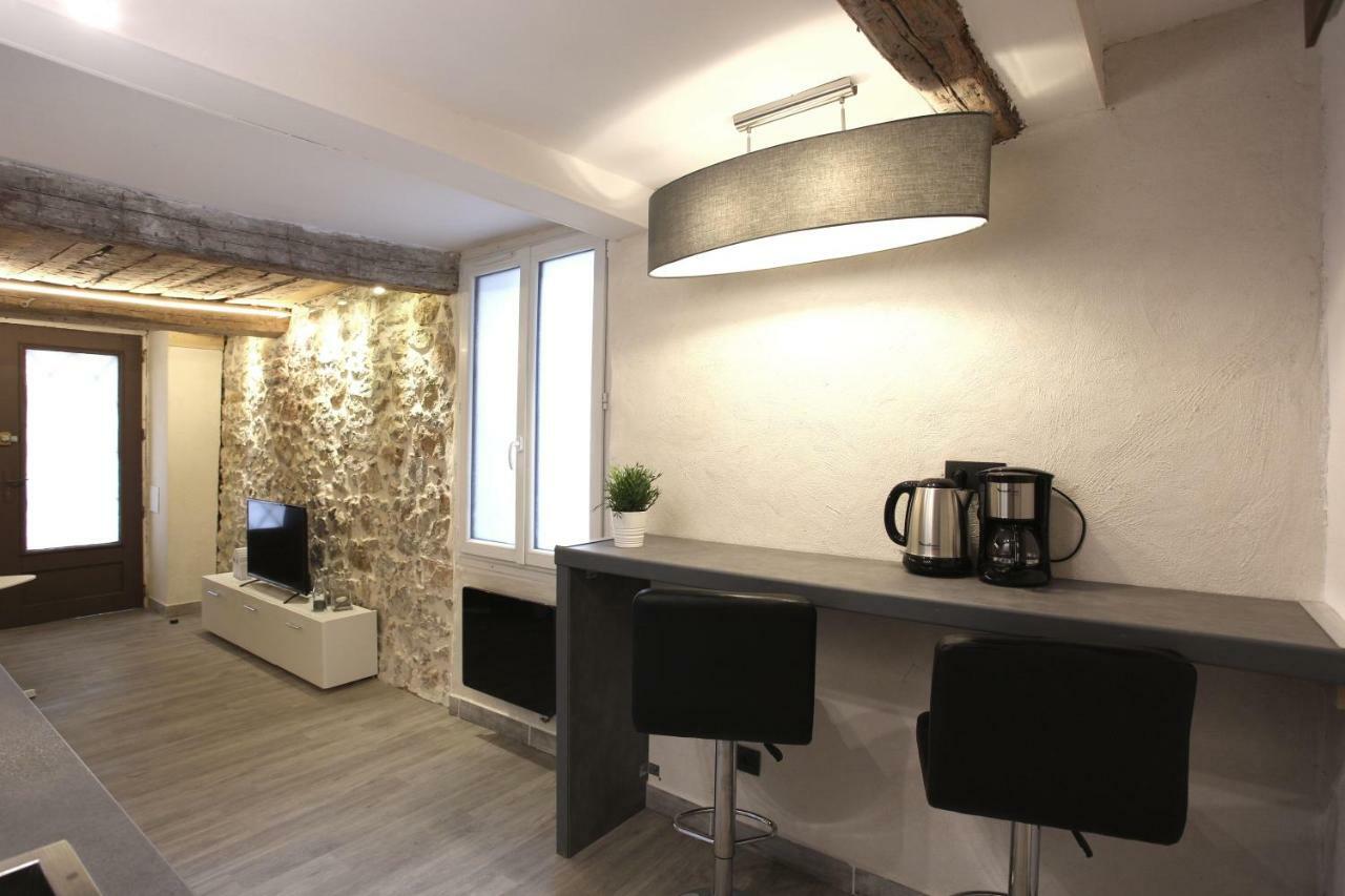 Gregbnb - T2 Ancien Et Moderne - Parking Inclus - 15Min Gare Toulon Exterior photo